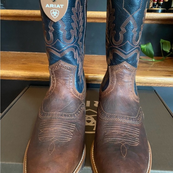 Ariat Hybrid Roughstock Square Toe Cowboy Boot medium width Men’s New Asst - Picture 3 of 4